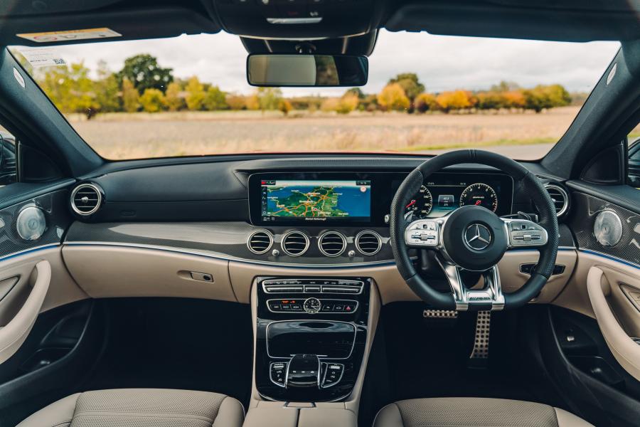 Торпедо Mercedes-AMG E53 4Matic+ Estate (S213) 2018 года  (UK) (фото 3 из 40)